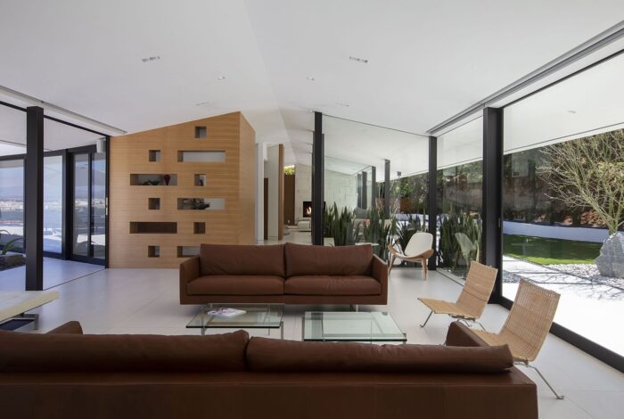 04 Armada Terrace