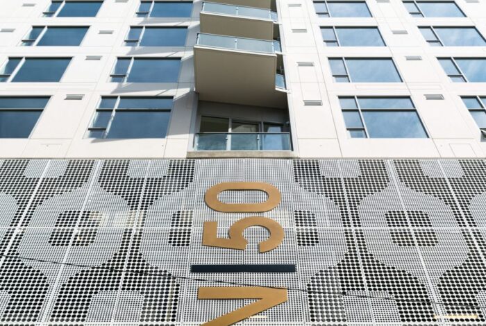 004 Bldg