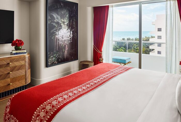 302 03 Rooms Faena Hotel 811 RGB Ocean View Room 1270x672